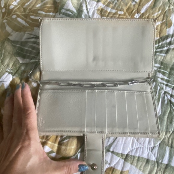 Gucci authentic made in Italy beige Long wallet GG line. - Picture 8 of 15